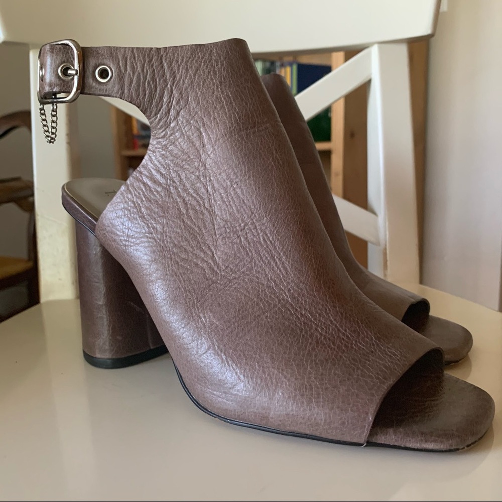 1 State Ilan bootie sandal